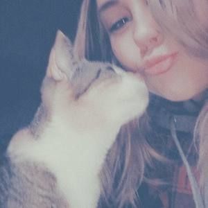 Meet your Posher, Gurine